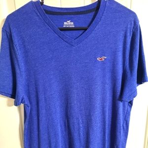 Hollister: Men's Size M V-Neck Tee